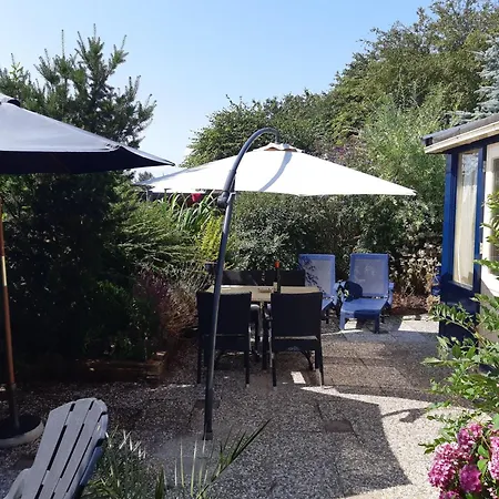 Vakantiehuis Wunderschoenes Haus Mit Pool- Garten Und Grill By Interhome Dirkshorn