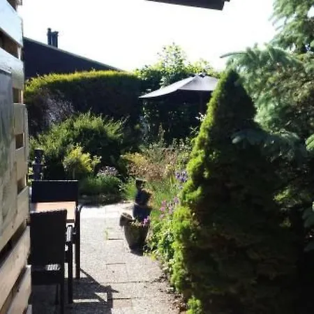 Wunderschoenes Haus Mit Pool- Garten Und Grill By Interhome *