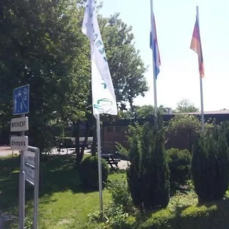 Tatil Evi Wunderschoenes Haus Mit Pool- Garten Und Grill By Interhome