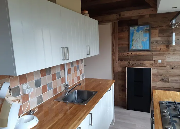 Wunderschoenes Haus Mit Pool- Garten Und Grill By Interhome Tatil Evi