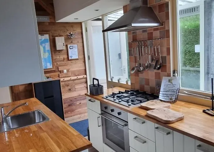 Wunderschoenes Haus Mit Pool- Garten Und Grill By Interhome Tatil Evi *