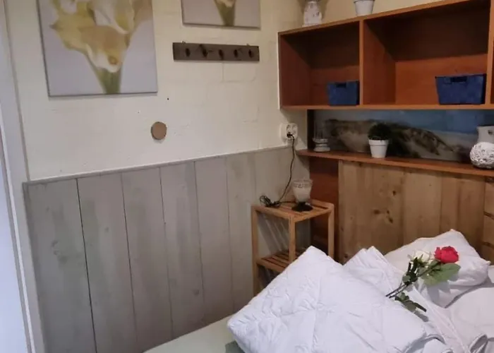 Wunderschoenes Haus Mit Pool- Garten Und Grill By Interhome *