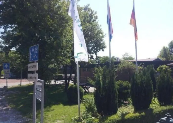 Tatil Evi Wunderschoenes Haus Mit Pool- Garten Und Grill By Interhome