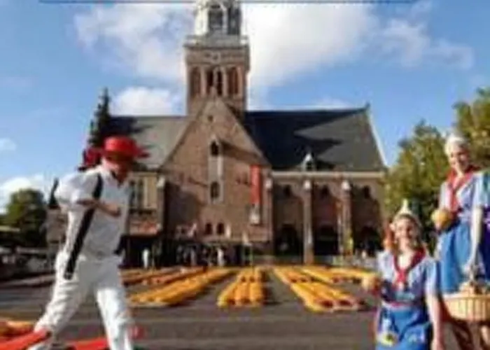 Wunderschoenes Haus Mit Pool- Garten Und Grill By Interhome *